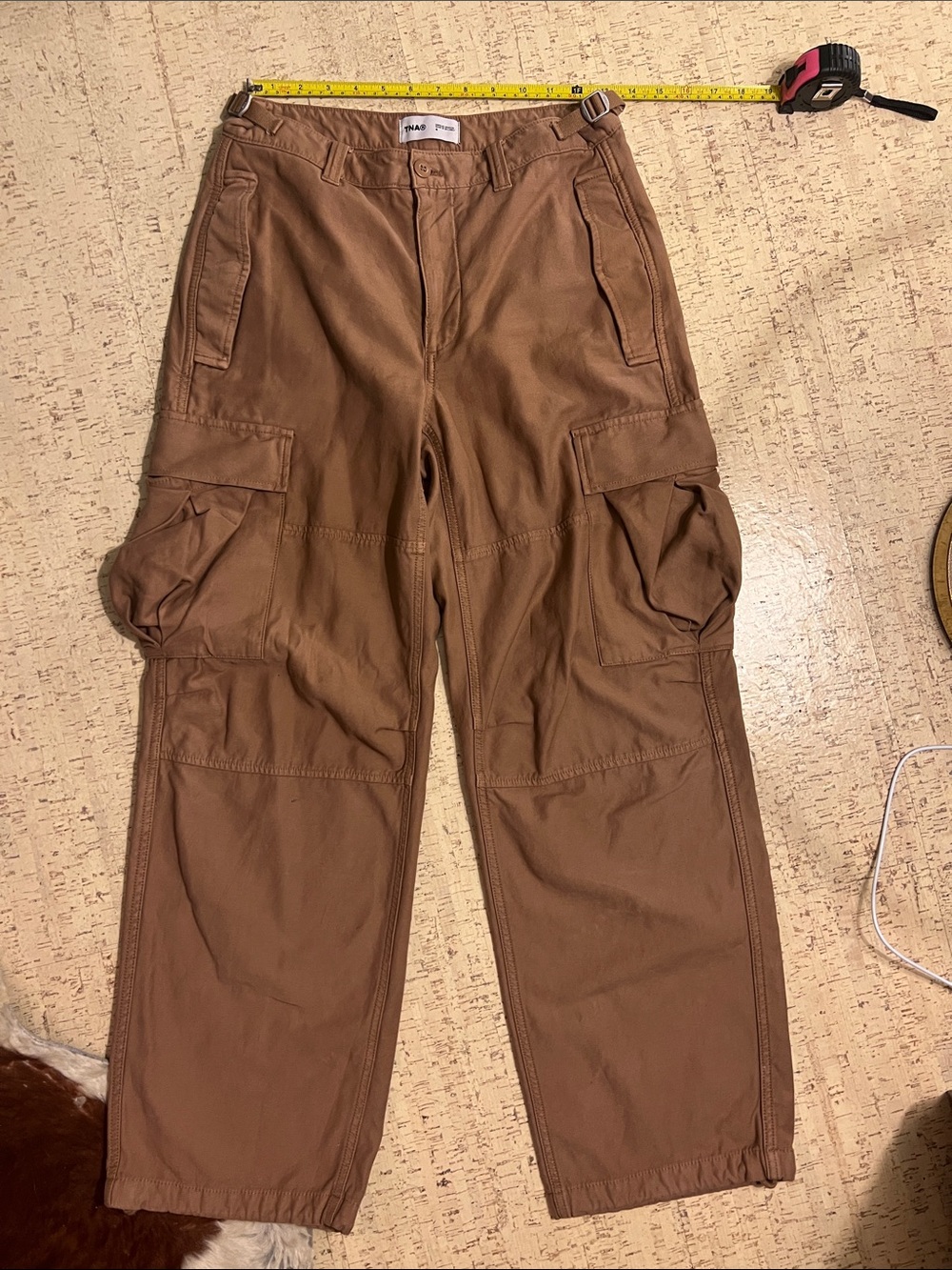 TNA Aritzia Brown Cargo Pants Y2K Utility Parachute Size 4